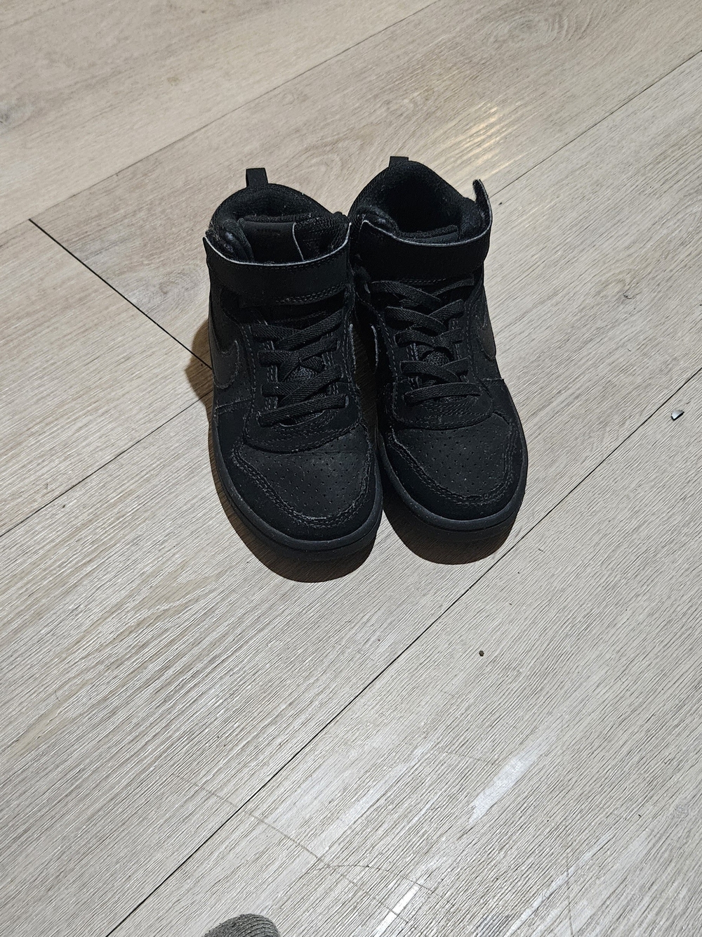Nike Kids Black Sneakers with Circular Grip Soles